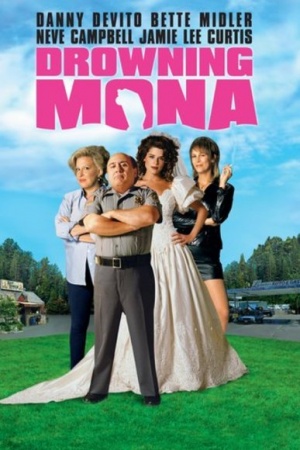 Drowning Mona (2000) Poster